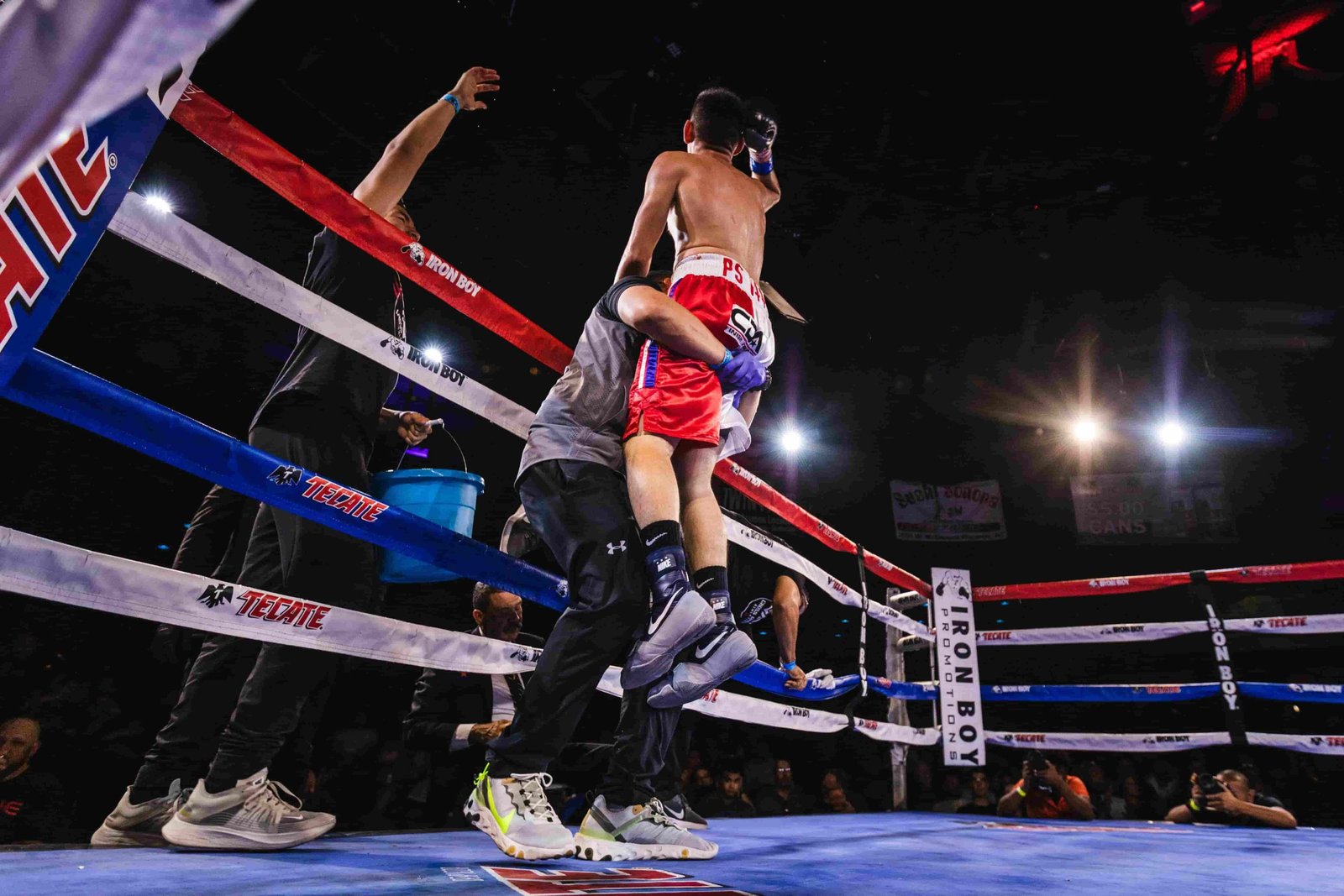 How Does a Boxing Ring Work?
